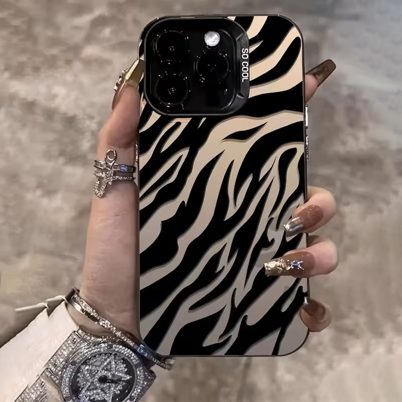 Zebra Desenli Siyah Gelişmiş I - Apple Iphone 15 Pro Max incelemesi ve fiyatı