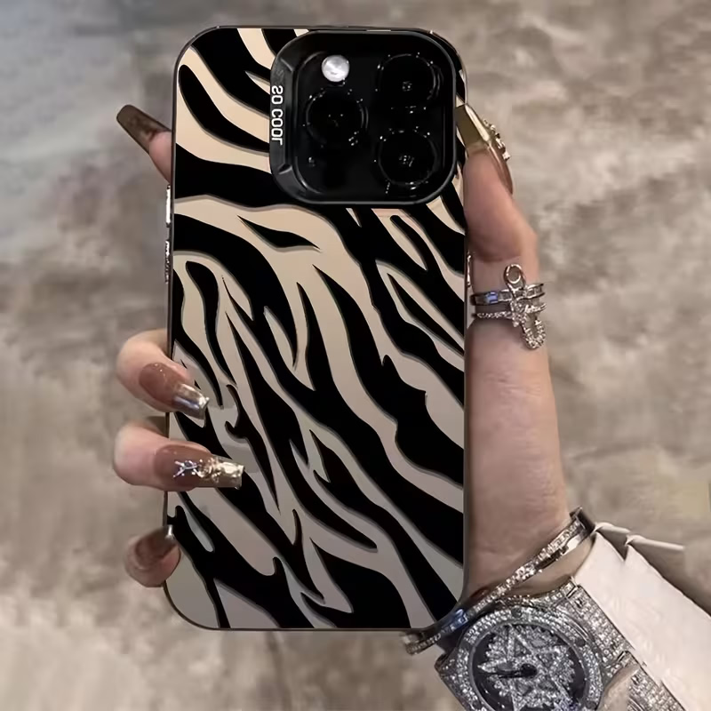 Zebra Desenli Siyah Gelişmiş I - Apple Iphone 15 Pro Max incelemesi ve fiyatı